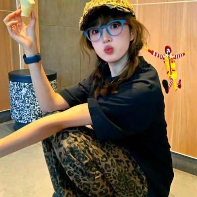 我的23岁美女邻居